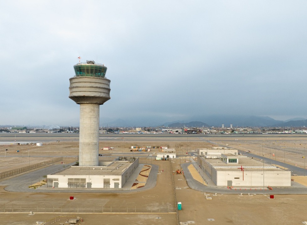 LAP: desde abril operarán nueva torre y segunda pista de aterrizaje