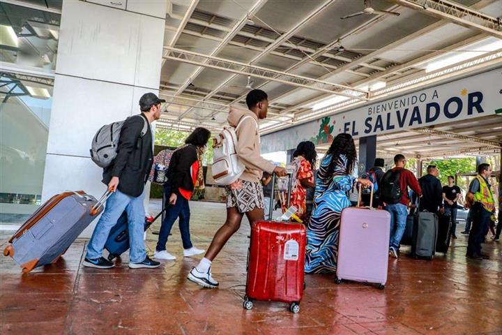 Proyectan gran crecimiento turístico en El Salvador